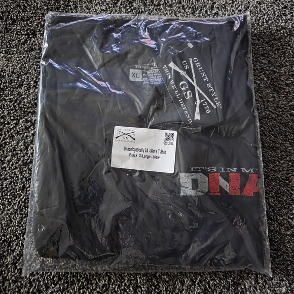 Grunt Style Black and Red Short Sleeve Tee - Picture 3 of 3